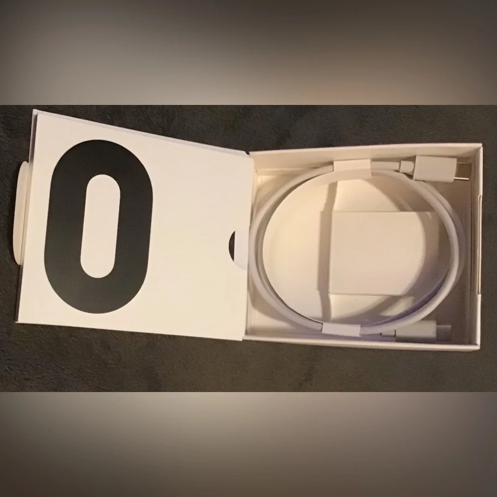Genuine USB-C Charger Cable for Meta Quest 2 VR Headset New-Unused